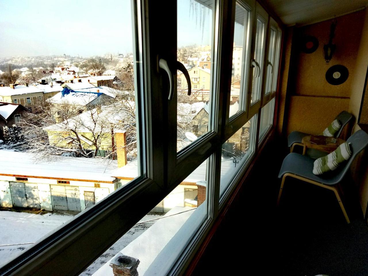 Apart Club Kosmo Apartment Chernivtsi Luaran gambar