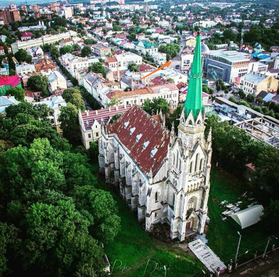 Apart Club Kosmo Apartment Chernivtsi Luaran gambar